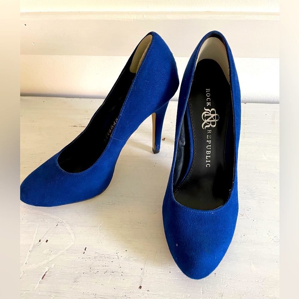 Rock & Republic Blue pumps
